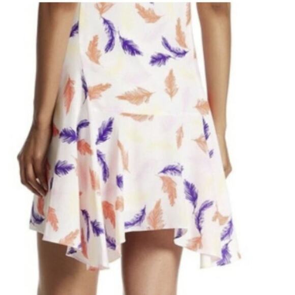 NWOT CeCe Delaney Sleeveless Flounce Hem Feather Print Dress Women's Size 6 - Picture 3 of 12